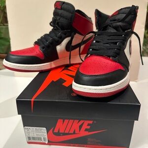 Nike AIR JORDAN 1
RETRO HIGH OG BG Gym Red/Blk-Summit White (7Y)